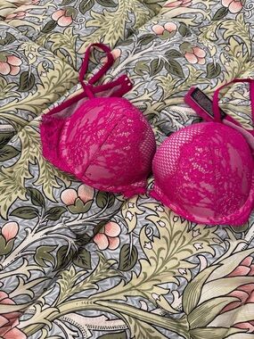 Victoria's Secret Hot Pink Lace Push-Up Bra
